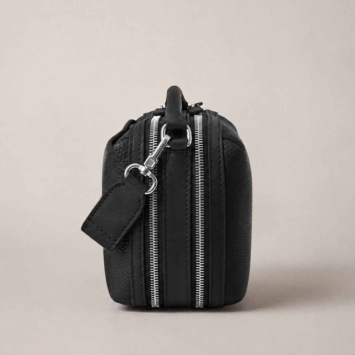 Leather crossbody bag| #color_Jet Black