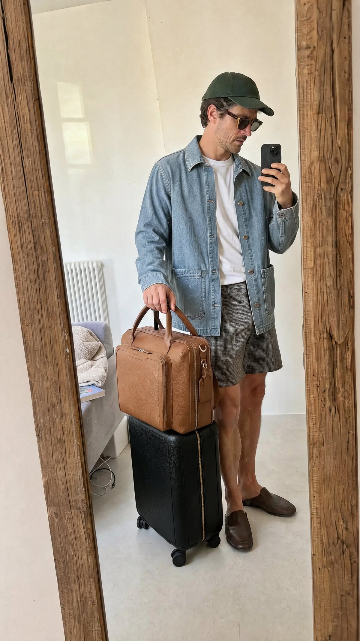 Leather laptop briefcase lifestyle| #color_Chocolate