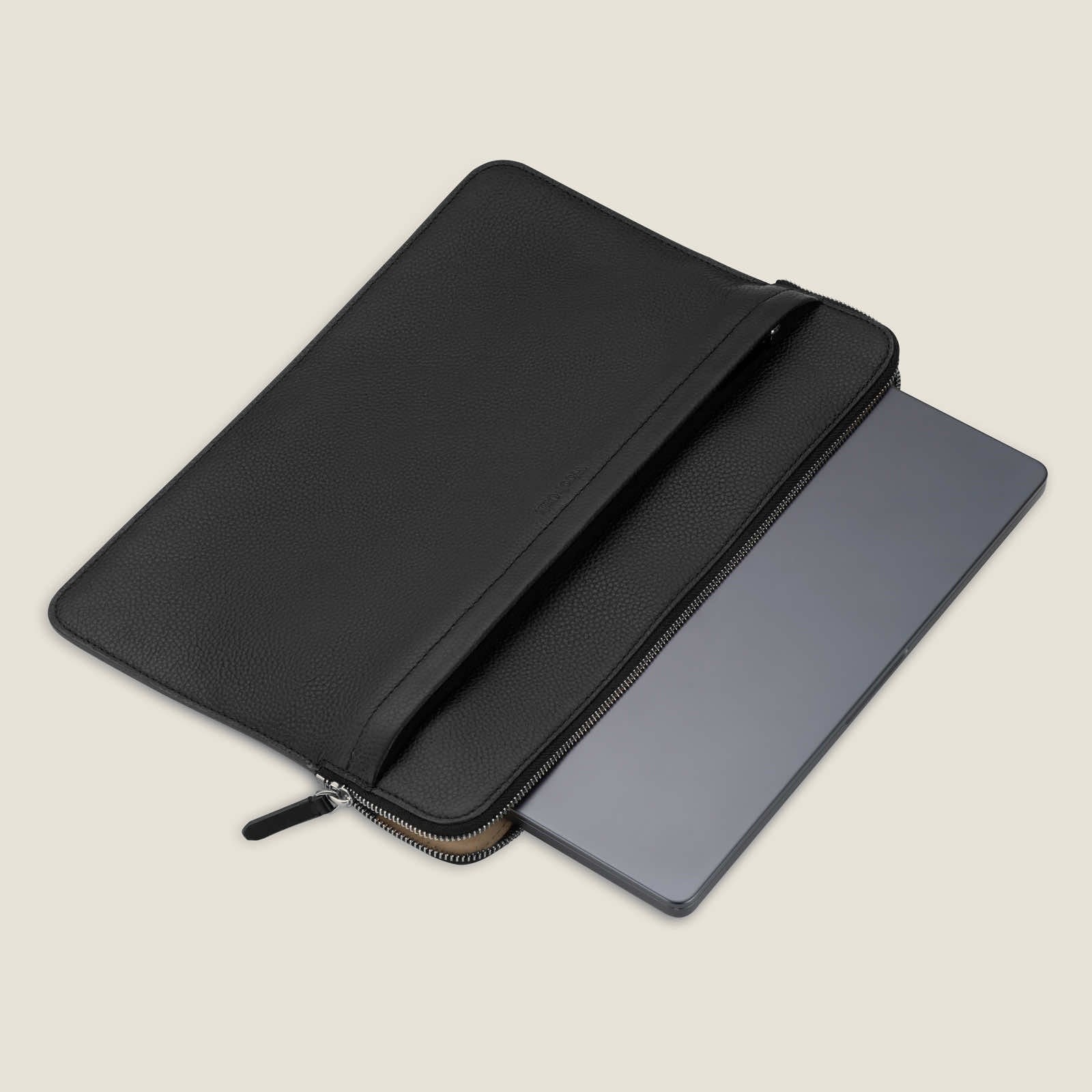 #Color_Jet Black - Jet Black