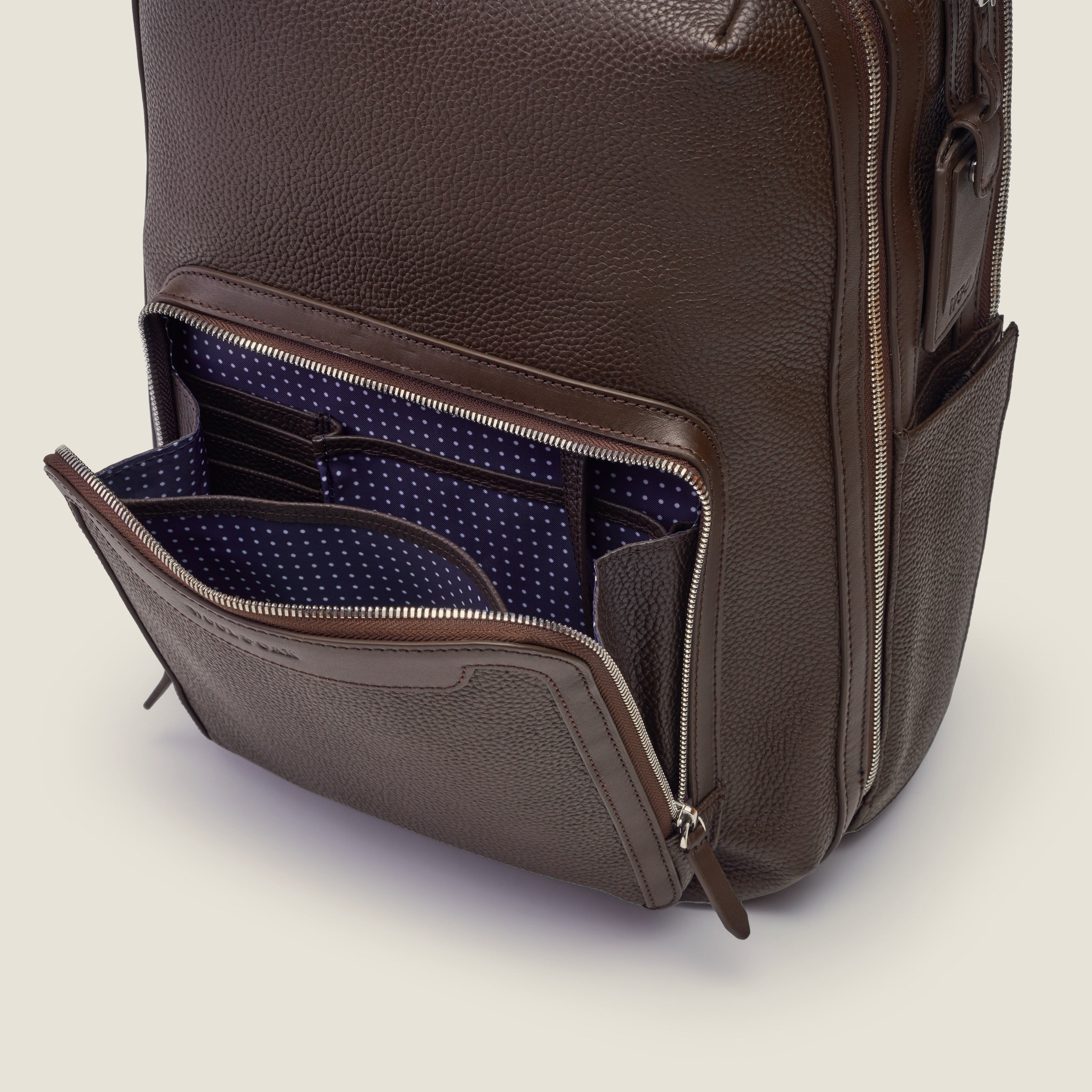 Leather travel backpack| #color_Chocolate