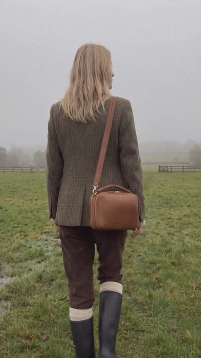 Leather crossbody bag| #color_Sand