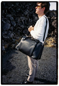 ds-carry Jet Black lifestyle