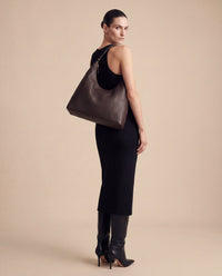 hobo-large Chocolate lifestyle | #Color_Chocolate