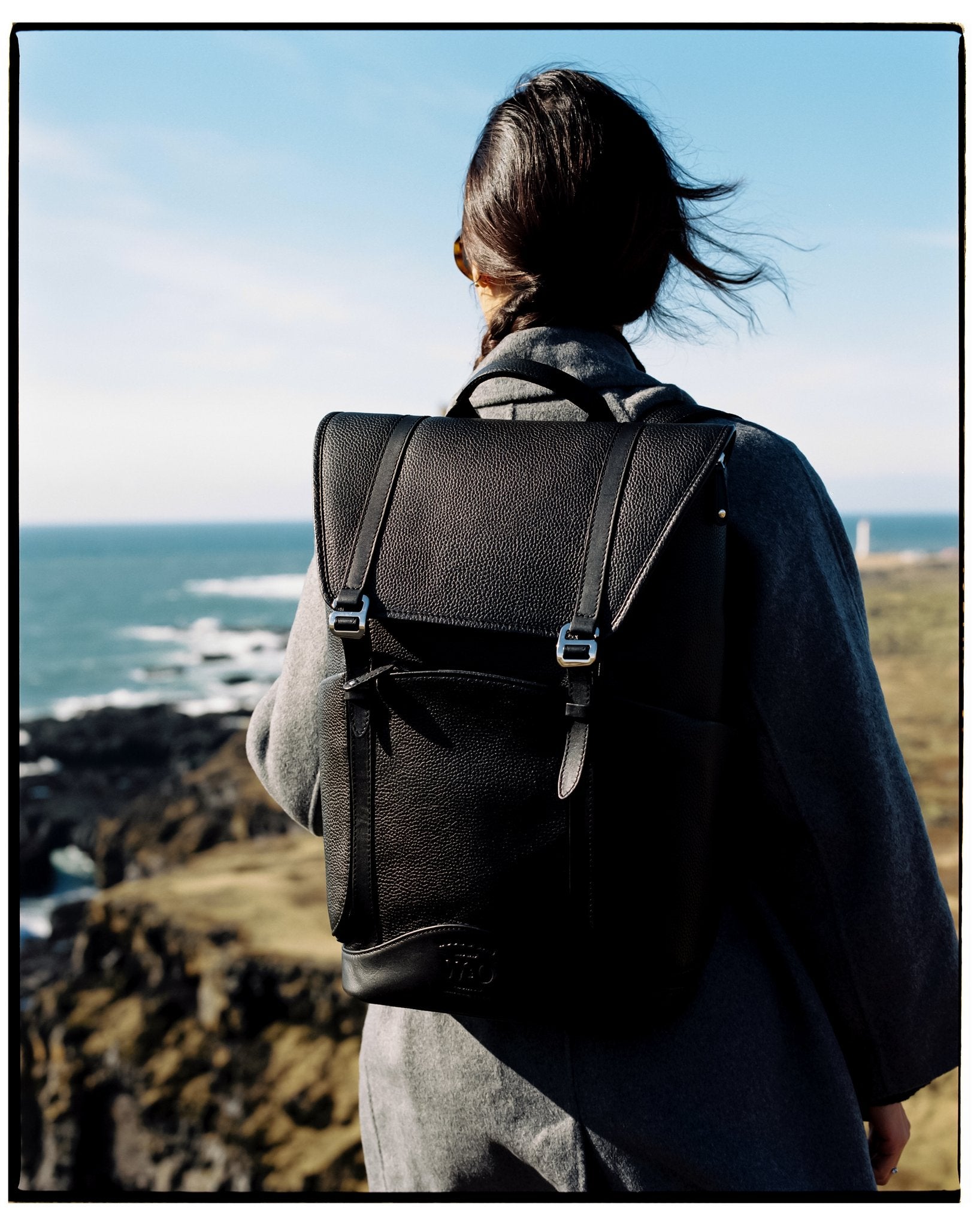 wings-backpack Jet Black lifestyle